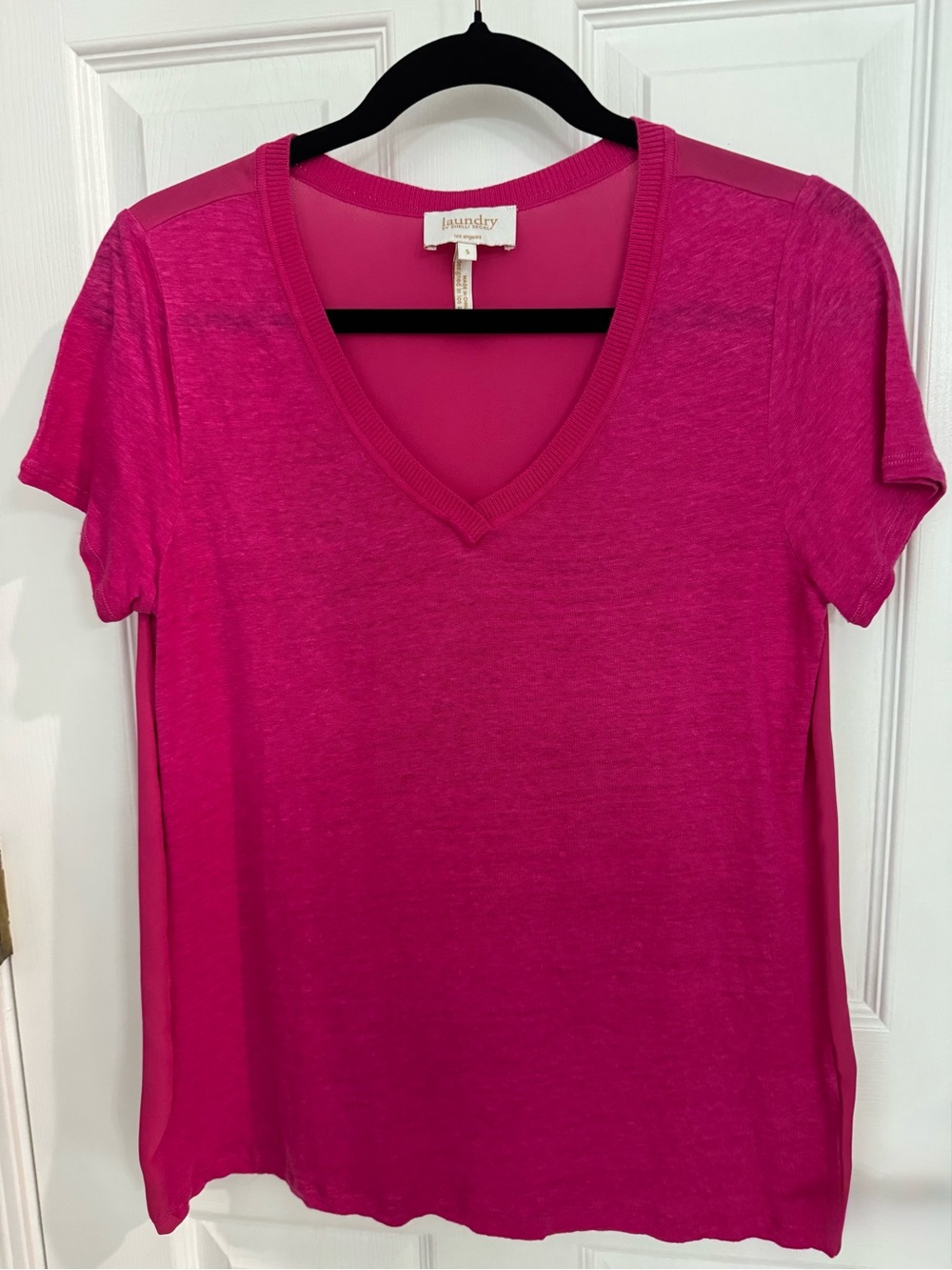 Laundry By Shelli Segal V-Neck Short Sleeve Top in Fuchsia